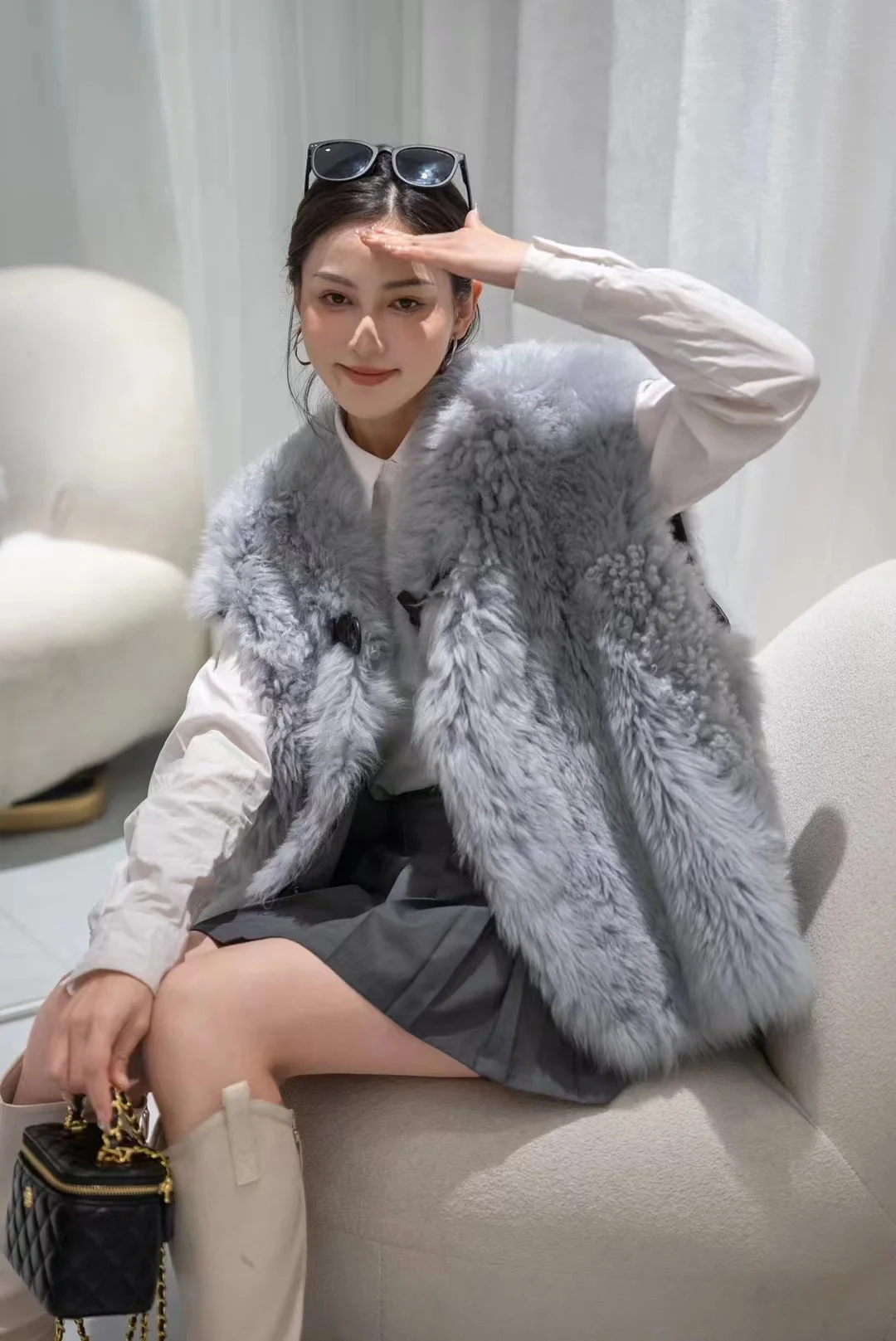 Luxury Fur Vest for Women 2024 Winter Korean New Lazy Tuscan  Curly Wool Fur One Piece Sleeveless Jacket Femme Warm Waistcoat