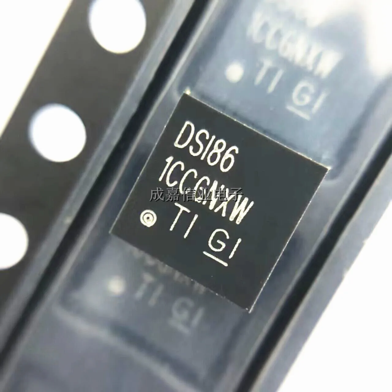 10pcs/Lot SN65DSI86ZQER BGA-64 MARKING;DSI86 LVDS Interface IC MIPI DSI BRIDGE TO eDP Operating Temperature:- 40 C-+ 85 C