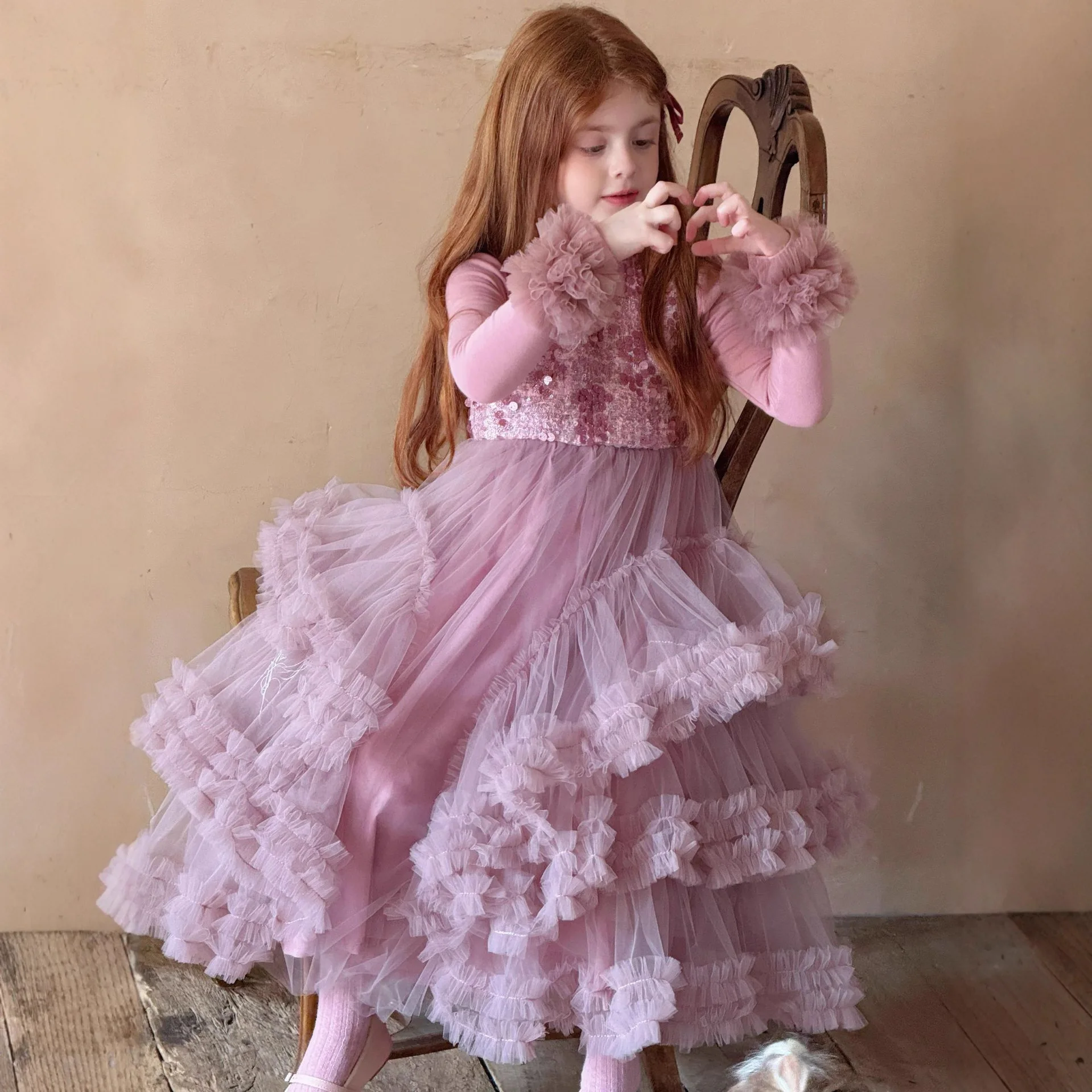 

2025 Autumn Winter New Children Clothing Girls Pink Sequined Princess Skirt Heavy Industry Children Birthday Dress