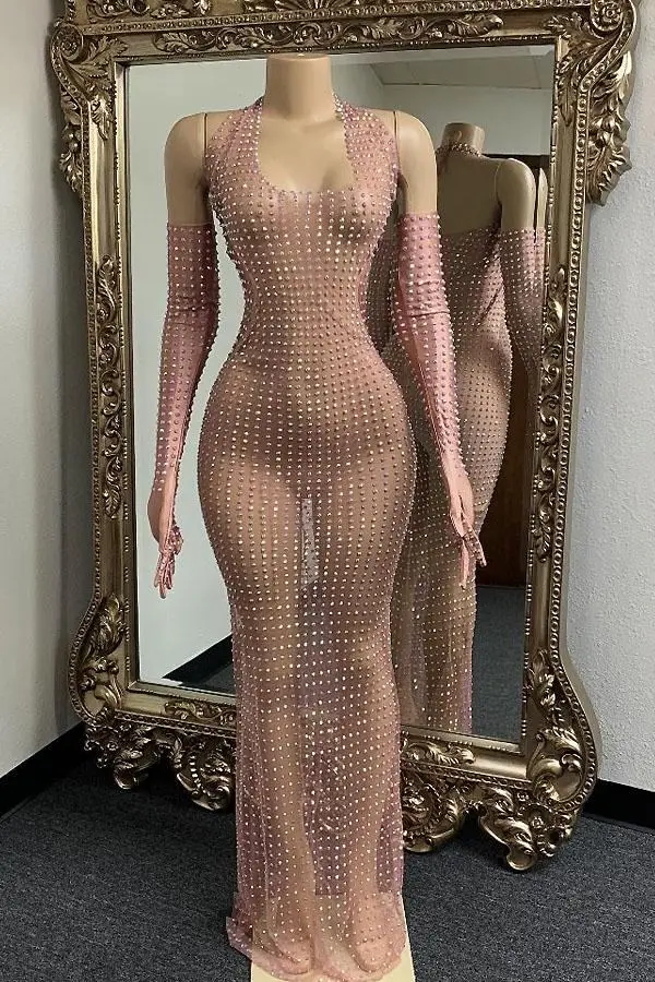 Vestido largo con diamantes,