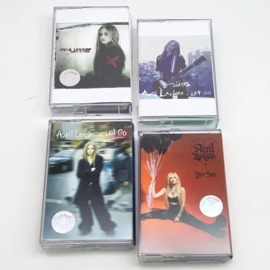 

Classic Avril Ramona Lavigne Music Magnetic Tape Let Go Love Sux Album Cassettes Cosplay Walkman Car Recorder Soundtracks Box