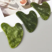 Outil de massage Gua Sha en jade Xiuyan, masseur en forme de cœur, masseur naturel pour le cou, grattoir Guasha en jade 6