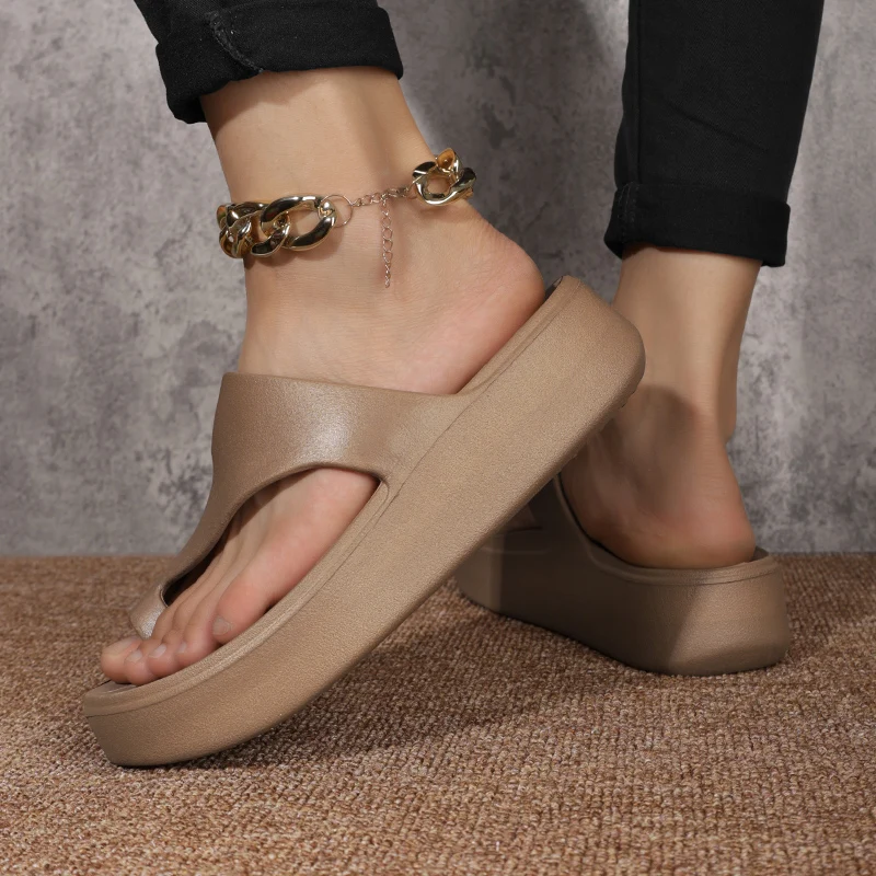 New lightweight EVA fashion slippers, thick-soled, non-slip, wear-resistant home and outdoor slides, sizes 36-41