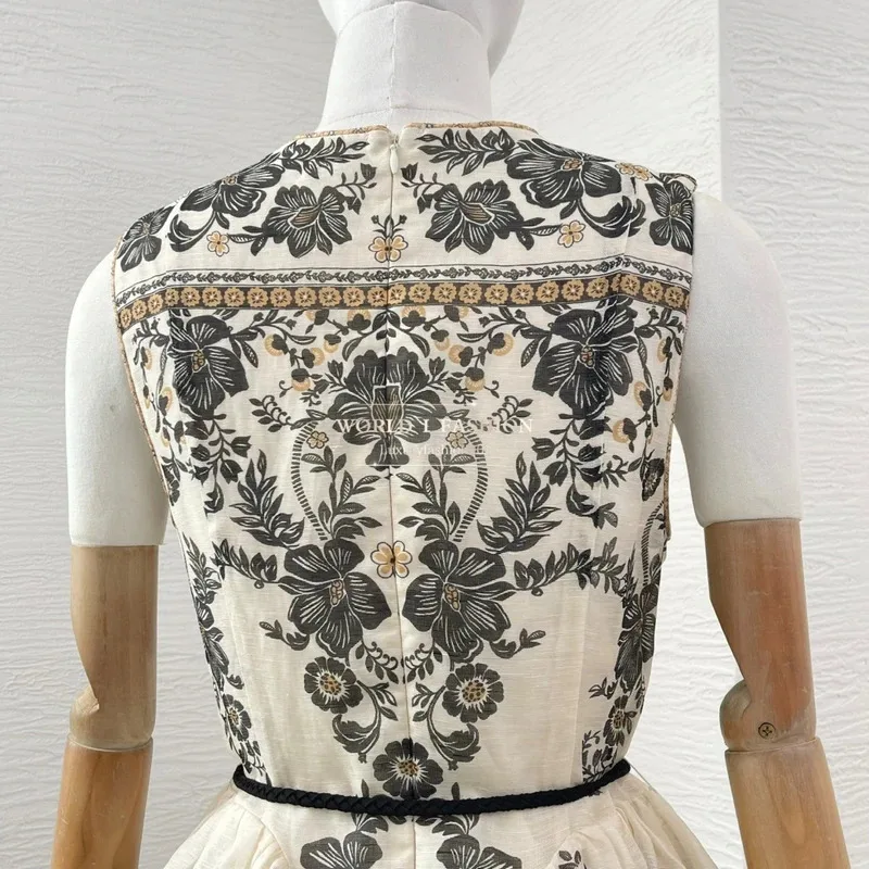 ผ้าลินินผ้าไหมคุณภาพสูง 2025 ใหม่สไตล์ชายหาดวันหยุดแขนกุดผู้หญิงชุดมินิ