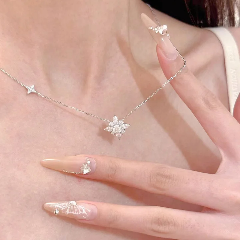 Exquisite Luxury 925 Sterling Silver Asymmetry Full Zircon Snowflake Pendant Necklace for Women Girls Jewelry Accessories Gifts