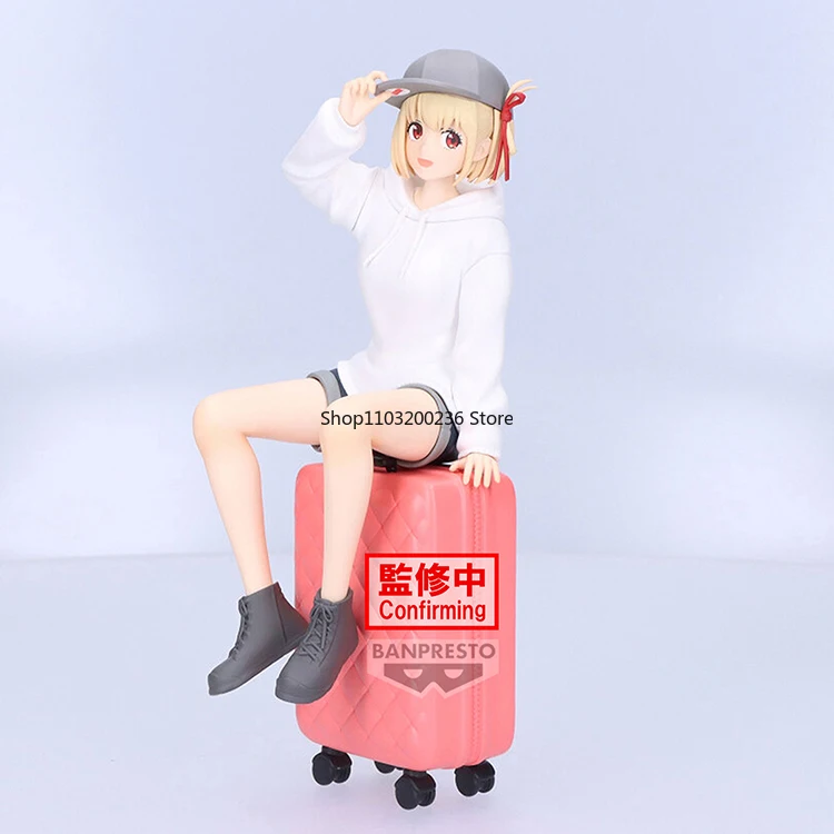 BANDAI Original Lycoris หดตัว Chisato Nishikigi Inoue Takina Travel อะนิเมะ Action Figure เดสก์ท็อปเครื่องประดับการ์ตูนตัวเลข