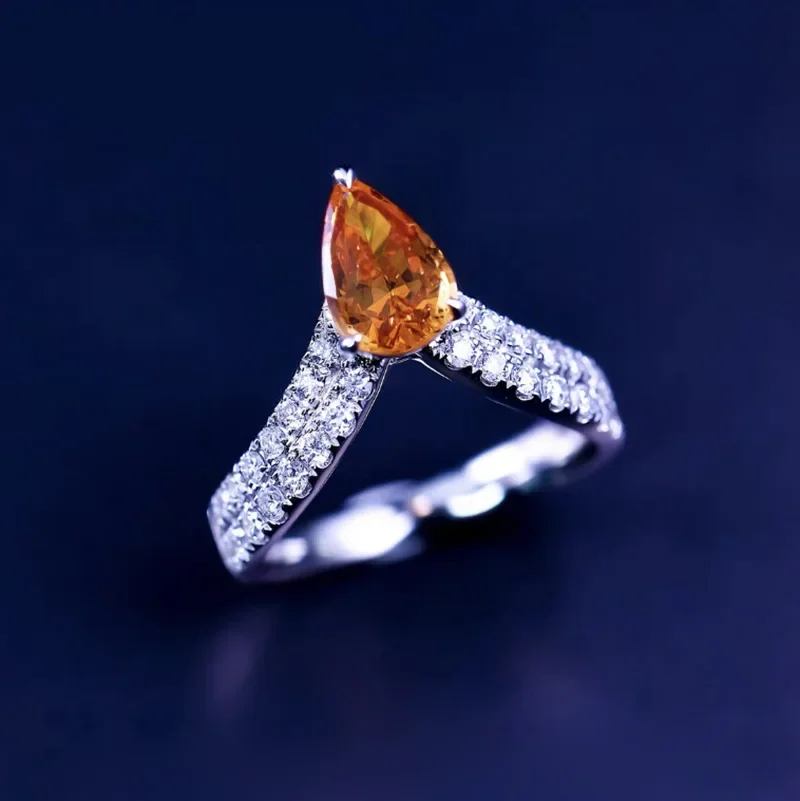 New 925 Silver Fenda Orange Micro Inlaid Diamond Ring 6 * 9 Pear Shaped Orange Playful Orange Live Style