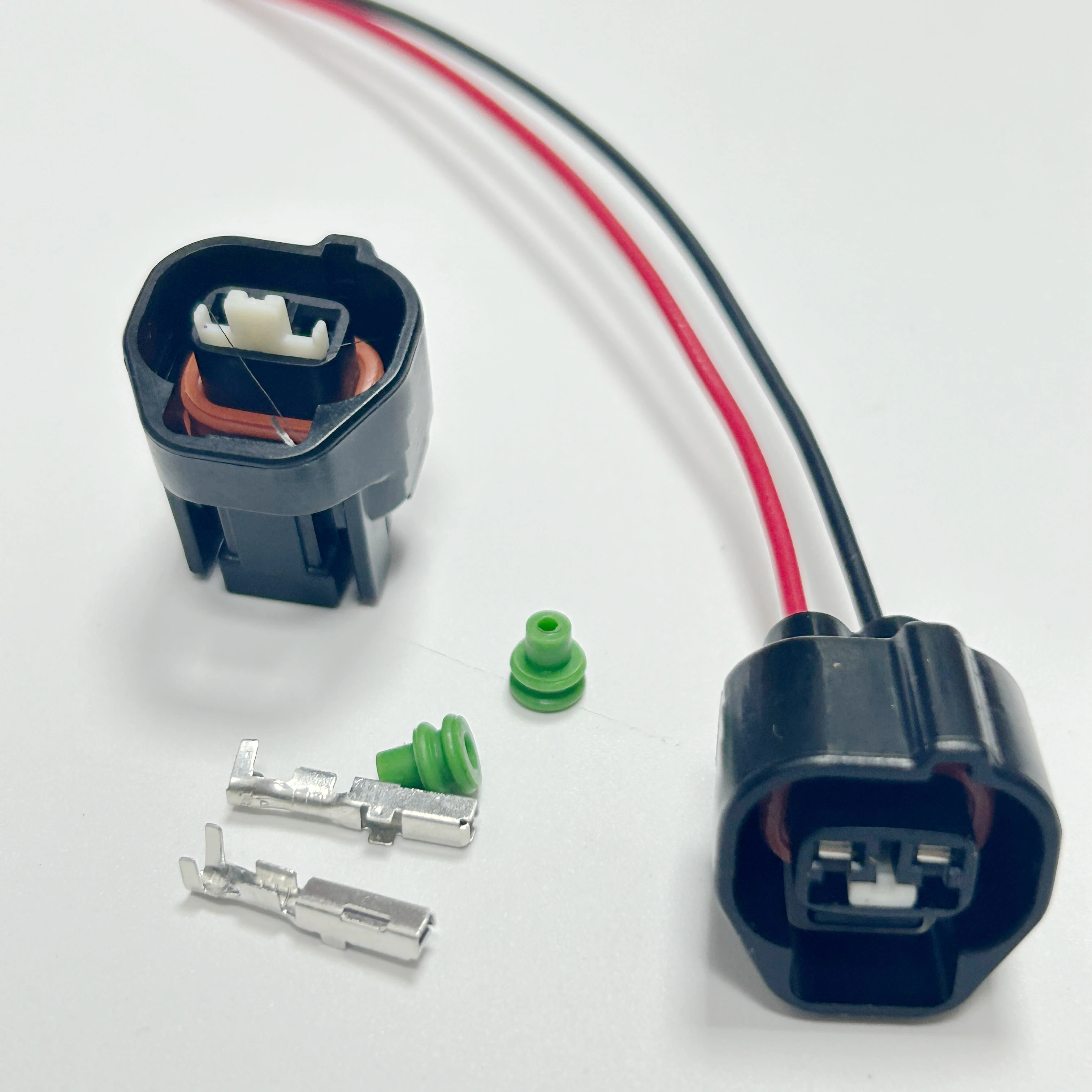 2p Air conditioner compressor plug Toyo da carbon tank solenoid valve plug view 2