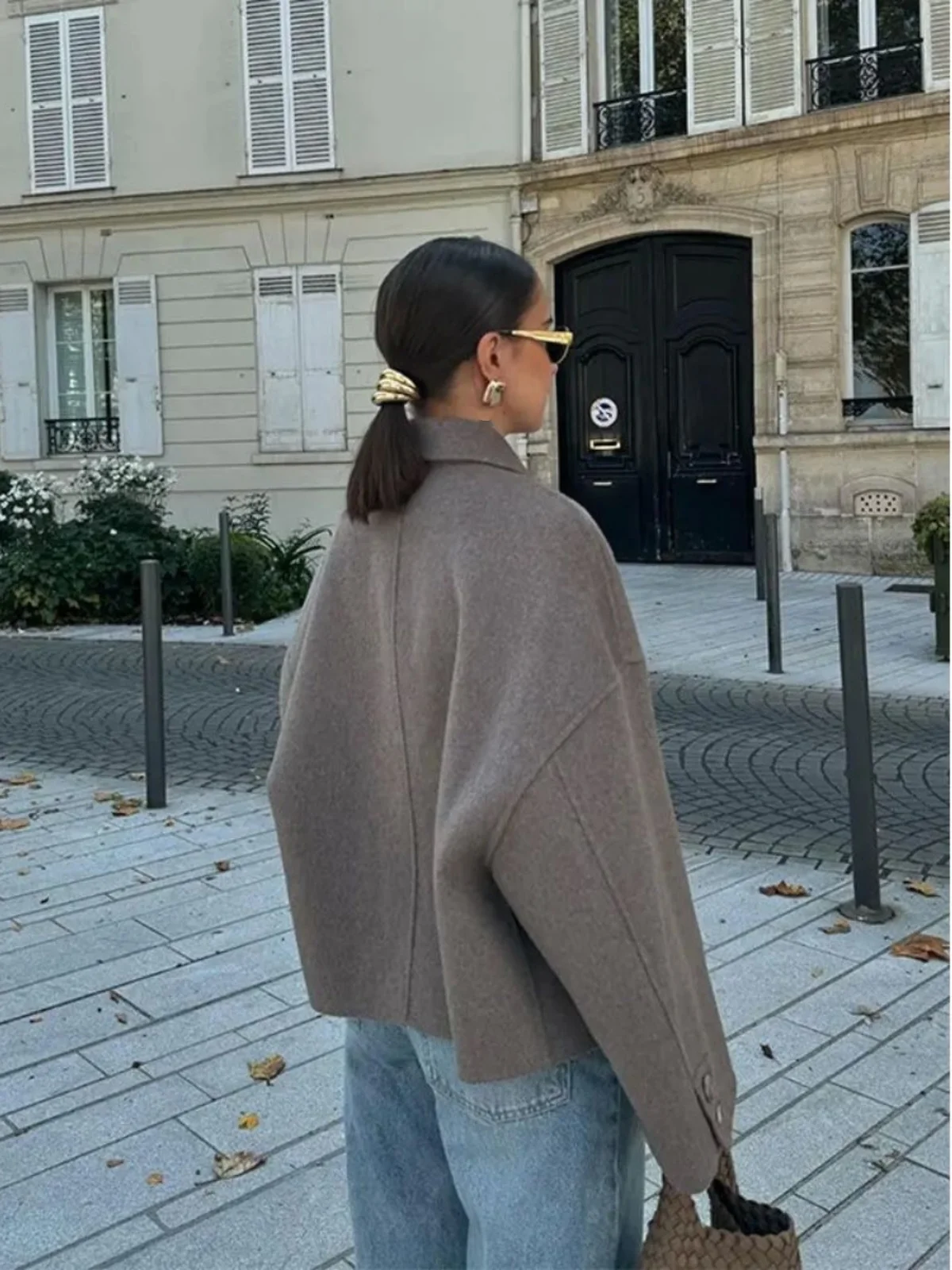 Damski długi płaszcz z kołnierzem, zapinany na guziki, luźny krój, jednoczęściowy, jesień 2024, kolorowy płaszcz wierzchni.