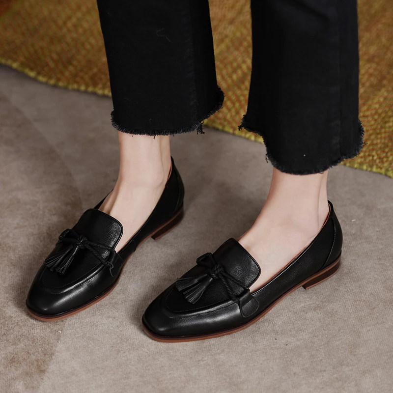 2024 New British Style Women Loafers Retro Tassels Leather Shoes Low Heel Shallow Single Shoes Black Brown School Flat Shoes