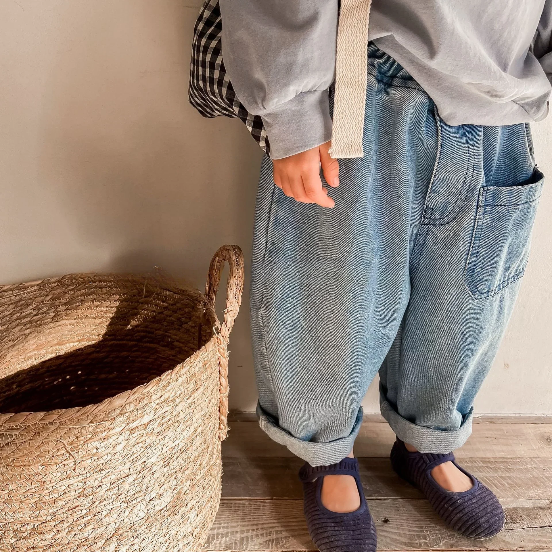 2025 Autumn Kids Jeans New Japanese and Korean Style Children's Denim Pants Boys and Girls Children's Harem Casual Pants