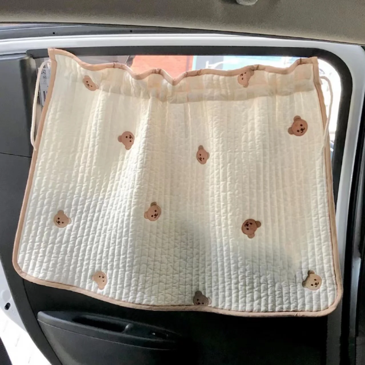 Cartoon Baby Car Seat Canopies Thickened Cotton Car Window Sunshade Cover UV Protection Suction Cup Installed Sliding Curtain