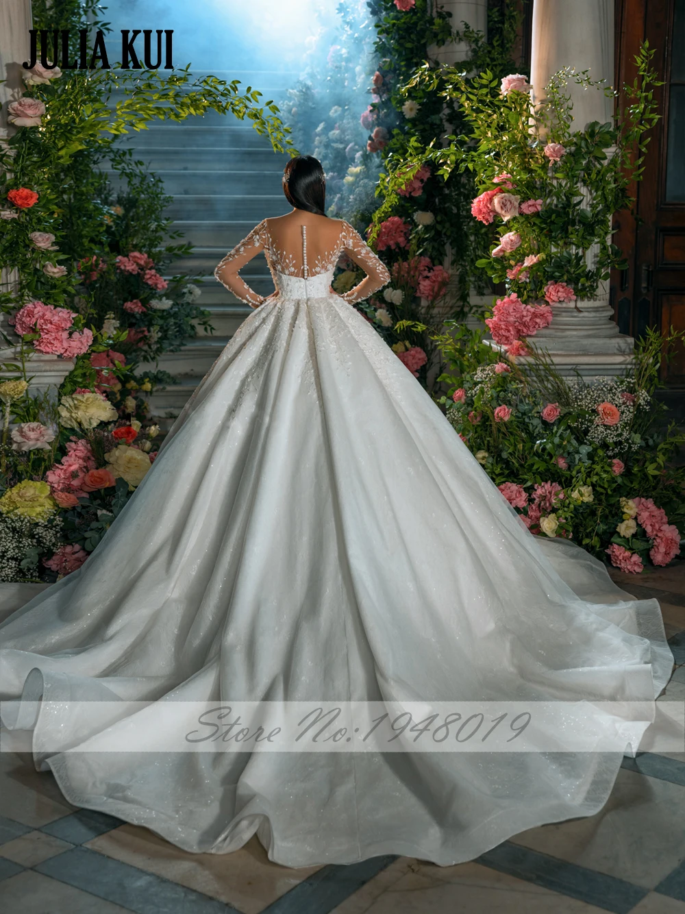Julia Kui Custom Made Chic Lace Full Sleeves Ball Gown Wedding Dresses Beading Pearls Appliques Sweetheart Bridal Skits