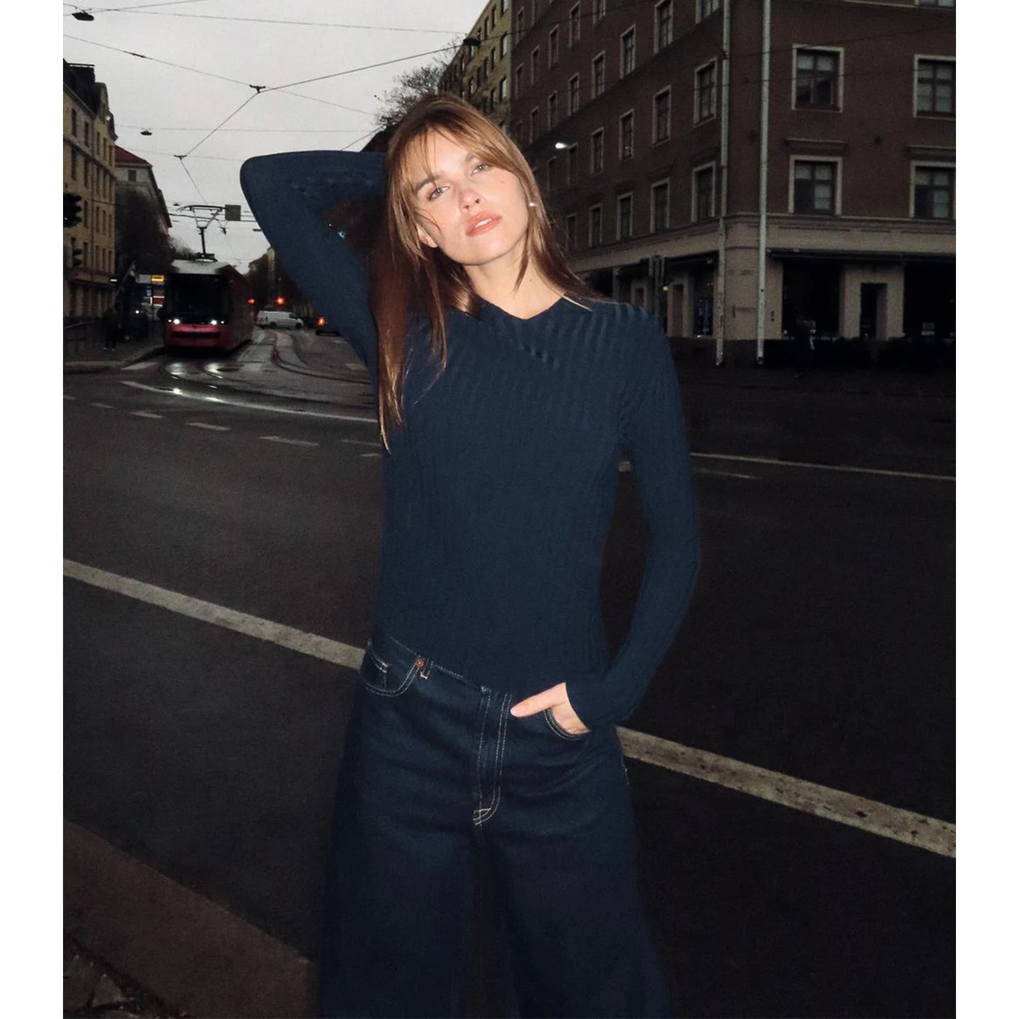 Inverno novo feminino fino ajuste longo sve malha irt ne topo francês sle fibra de poliéster meninas comprimento regular