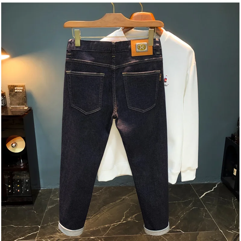 

Мужские джинсы, трендовая универсальная темно-синяя повседневная мужская одежда, осень 2021, новые высококачественные брюки с маленькими штанинами