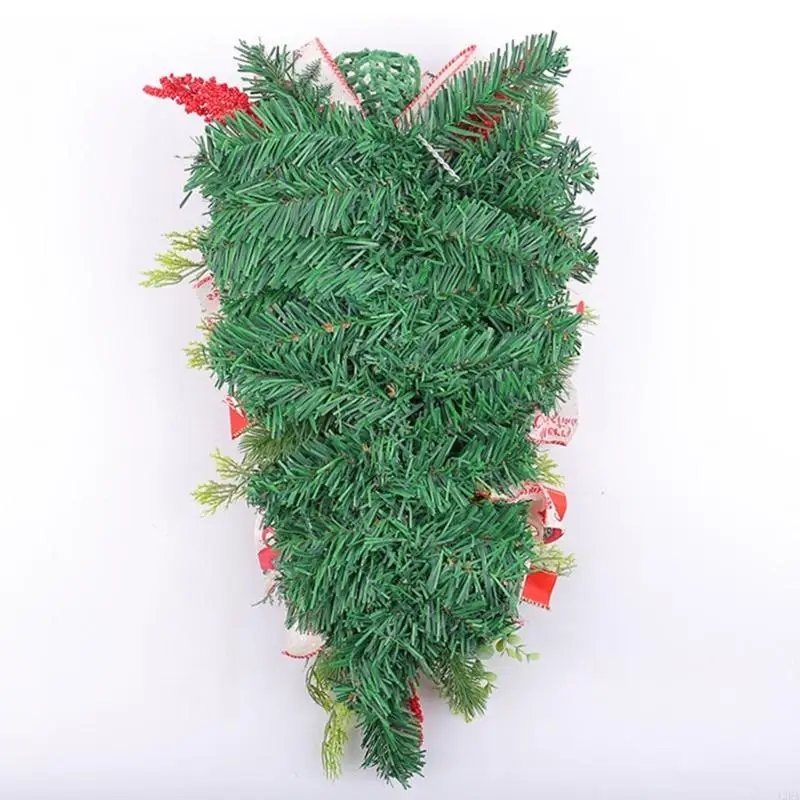 玄関の窓のための松ぼっくりを備えたクリスマスリース人工葉の吊り植物屋内と屋外の装飾