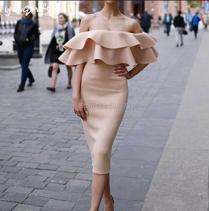 

Off-Shoulder Satin Dress】C22 - Chic Ruffled Gown for Parties, Wedding Guest/Mother of Bride, Short Formal Robe de Soirée