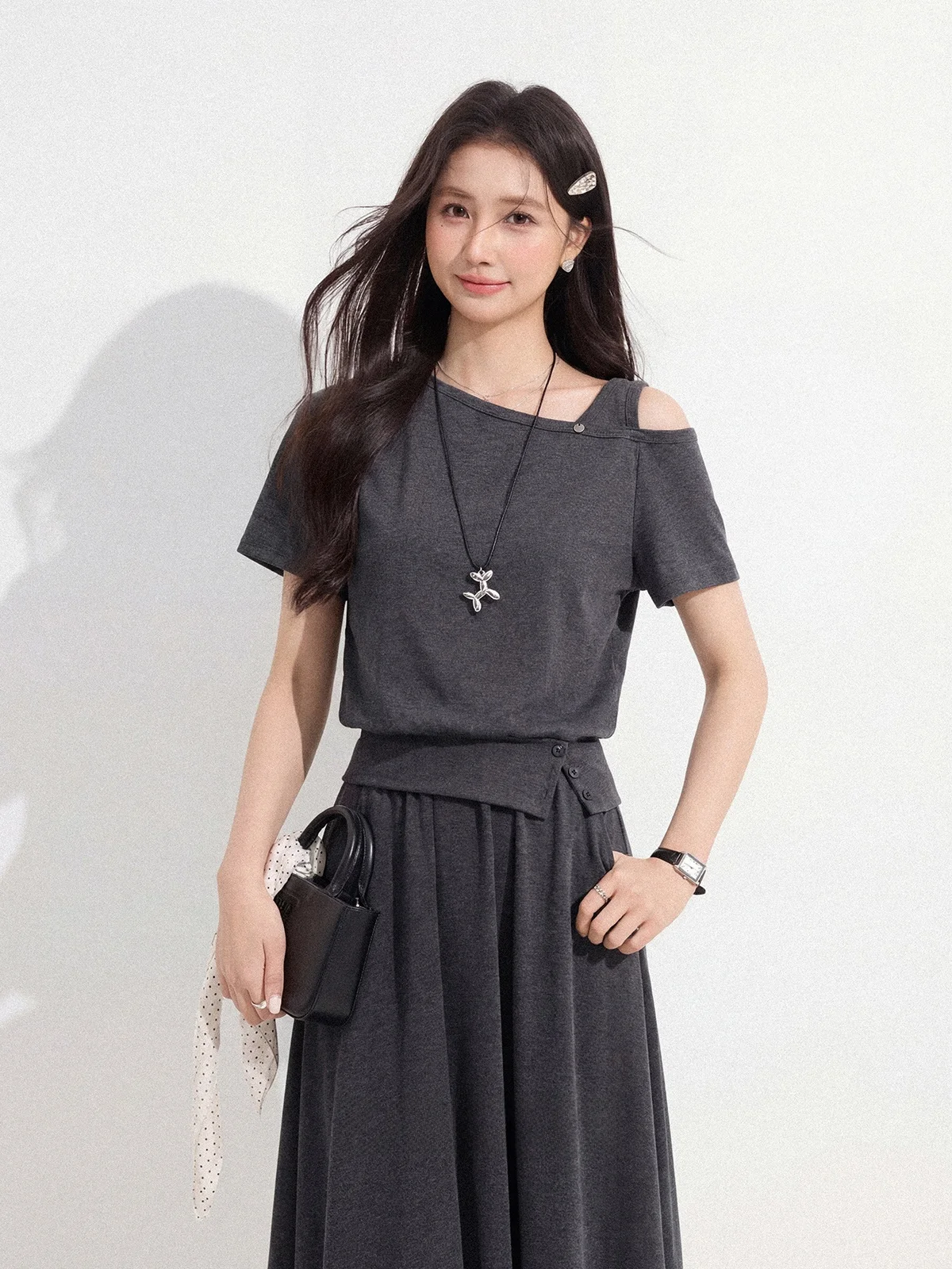 

Gray Casual Summer Outfit Women's T-shirt Skirt Set Short Sleeve Fashionable Loose Fit Long Pants Regular Length Cover up
