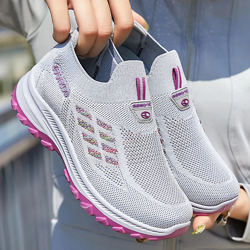 

Women's shoes new shock-absorbing soft sole comfortable running shoes lightweight flying knitted breathable sports shoes casual