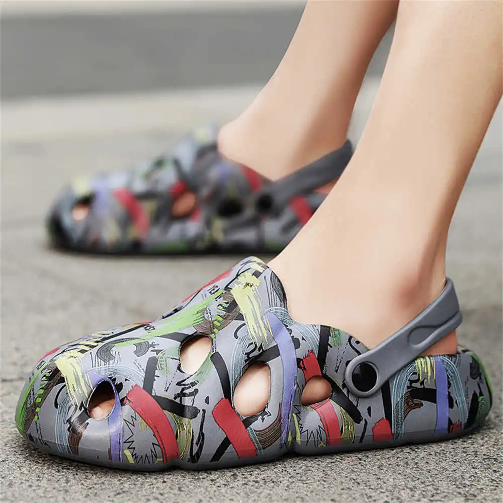 

Сандалии для кормления на толстом каблуке, уличная брендовая обувь, мужские шлепанцы, кроссовки, спортивные, доступная цена, Красовки, эстетика