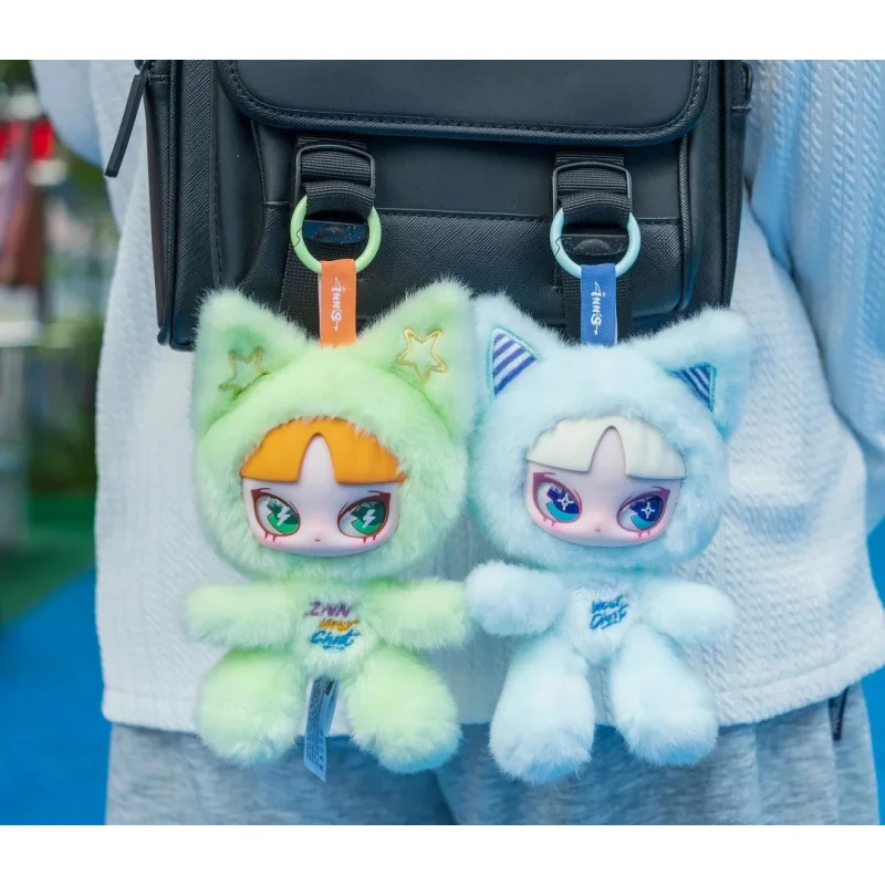 INNS Cat Inn Your Chat Series صندوق أعمى غامض منفوش Kawaii قطيفة دمية على ظهره قلادة تحصيل لعبة عصرية هدية مفاجئة