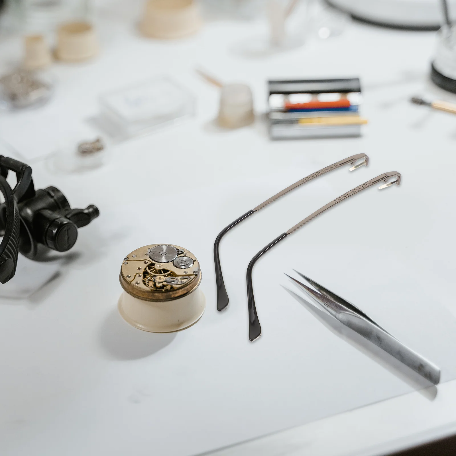 

1Set Glasses Repair Kit Includes Eyeglasses Arms Nose Pads Screws Screwdriver for Glasses Maintenance Eyeglass Repair Kit