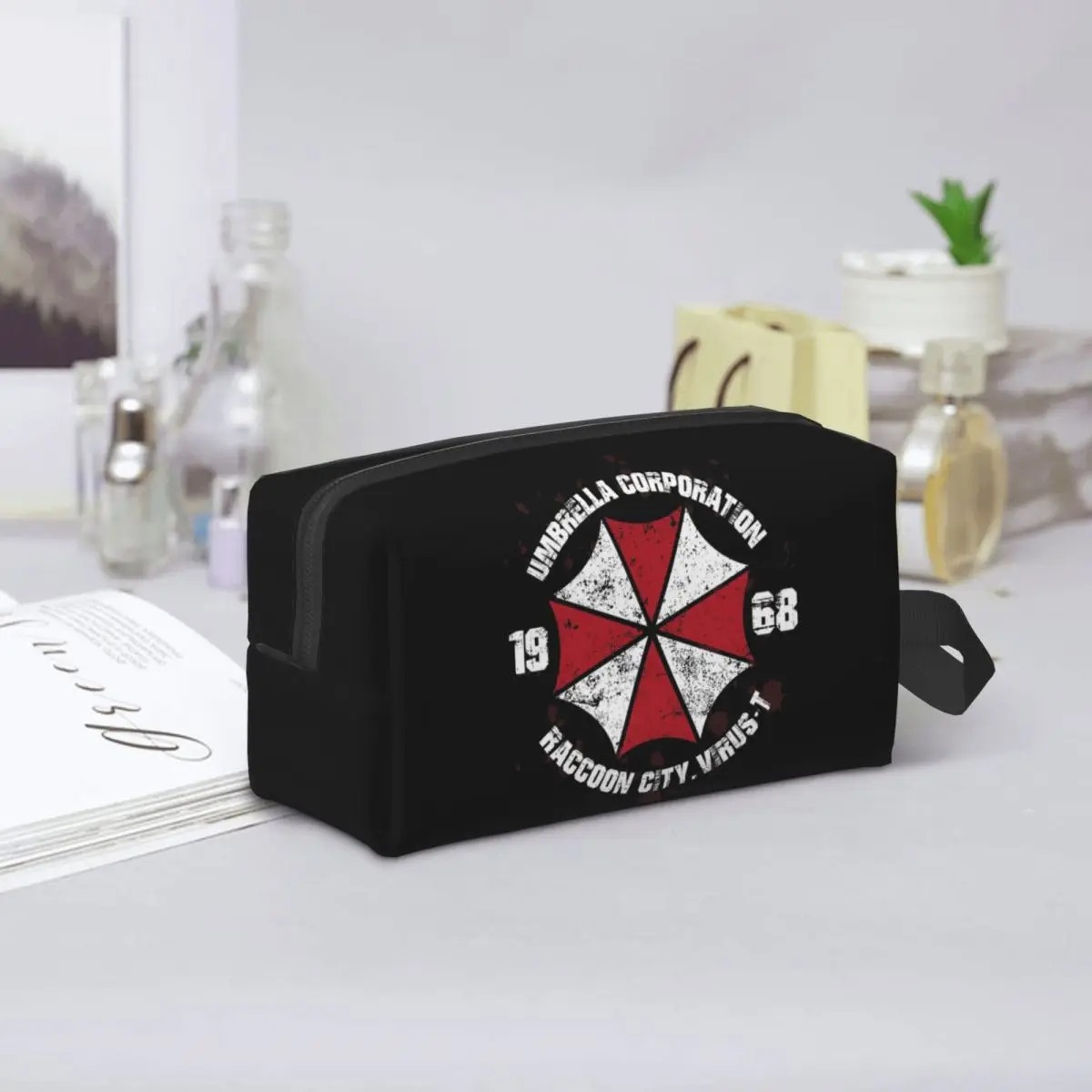 

Movie Game Corporation Umbrellas Makeup Bag Cosmetic Organizer Storage Dopp Kit Toiletry Cosmetic Bag for Women Beauty Travel