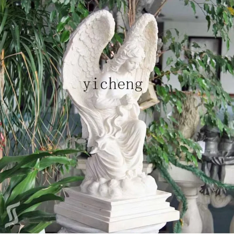 HYS European outdoor prayer angel landing grass decoration handicrafts courtyard balcony resin ornament