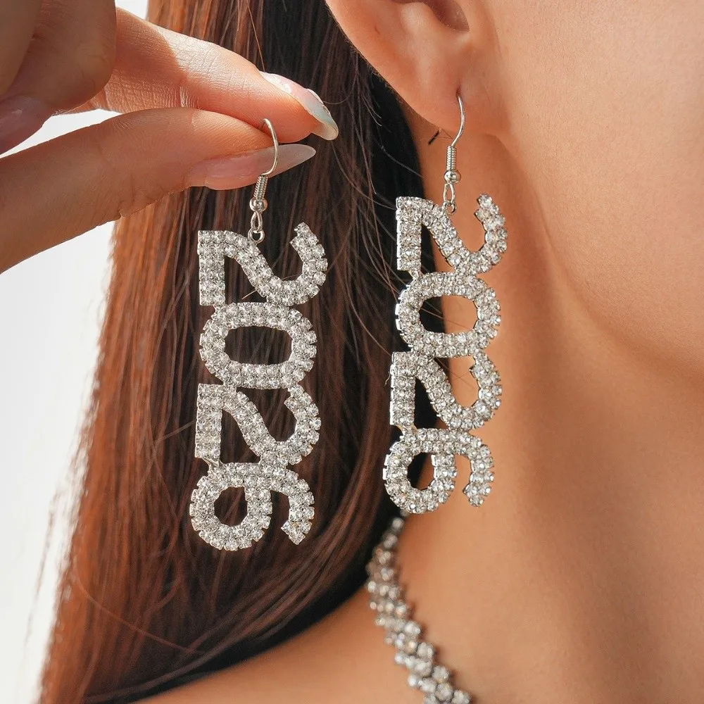 العصرية الجمالية 2026 مجوهرات البدلة حجر الراين مبالغ فيها سنة جديدة سعيدة أقراط لامعة قطرة طويلة 2026 قلادة الفتيات