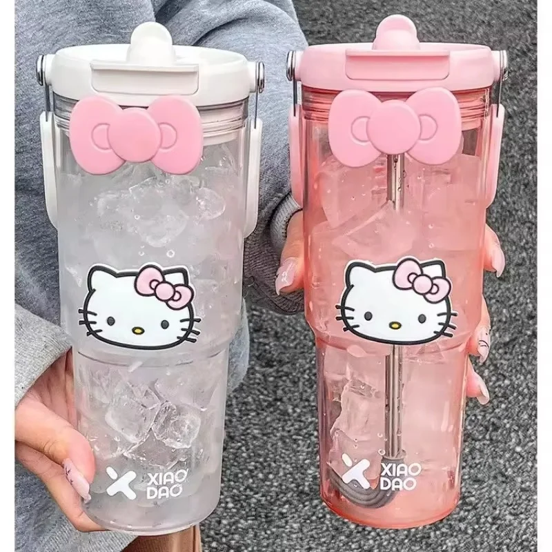 900ML Sanrio Hello Kitty ความจุขนาดใหญ่ถ้วยน้ําพลาสติกการ์ตูนแบบพกพาขวดเครื่องดื่มออกกําลังกายกลางแจ้งกีฬาถ้วยฟาง