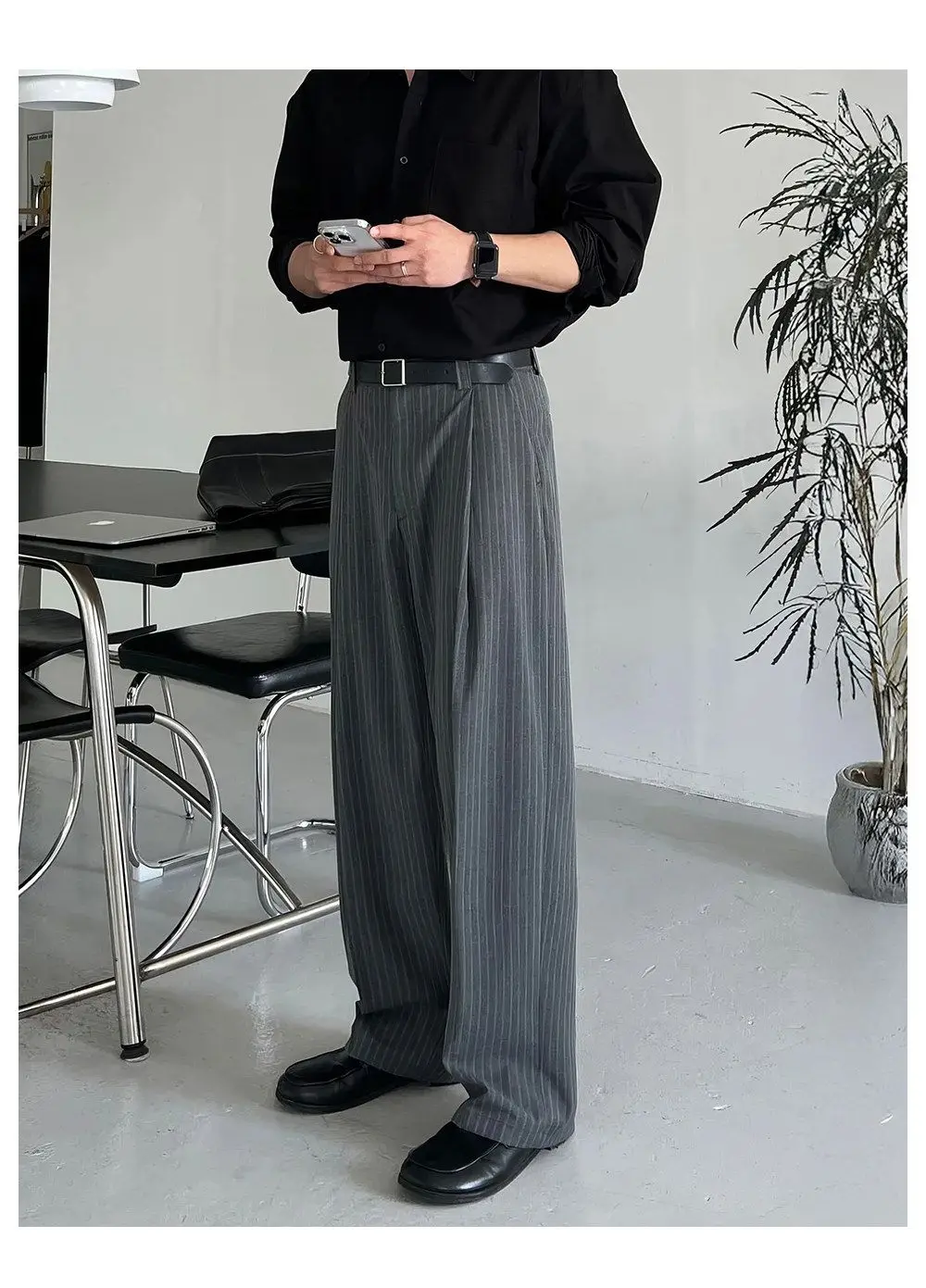 Minimalistische Grau Gestreifte Weite Hose für Herren Vintage Eisseide Anzughose Arbeitskleidung Old Money Gerade Geschnittene Lässige Weite Hose – Detail 11