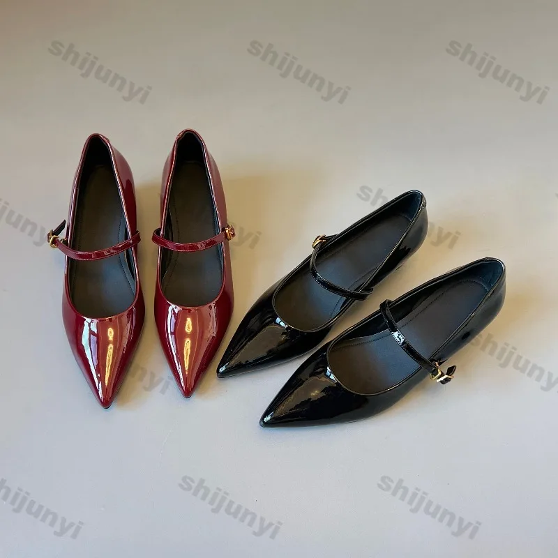 

Женские туфли Мэри Джейн с пряжкой и ремешком, на низком каблуке, с острым носком, модные и удобные, для лета 2026 года