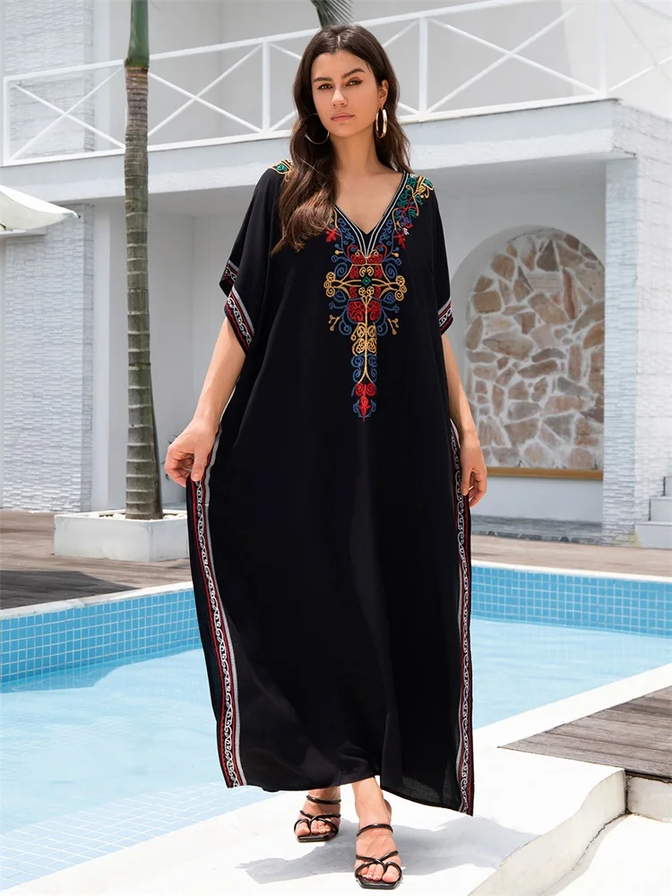 2024 Elegancki kolorowy haft Plus Size Kaftan Kobiety Vintage V-Neck Side Split Długa sukienka Sexy Beach Swimsuit Cover Up Q1705