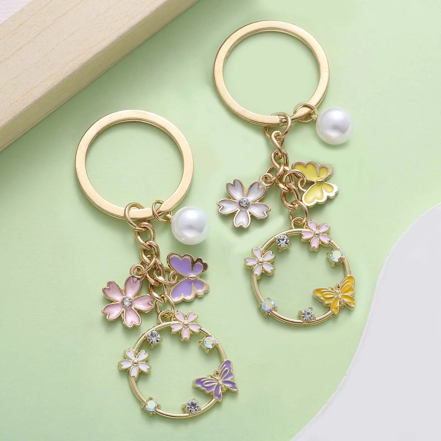1pc Cute Enamel Inlaid Rhinestone Butterfly Flower Keychain, Alloy Garden Key Ring, For Car Keys, Backpacks, Wallets