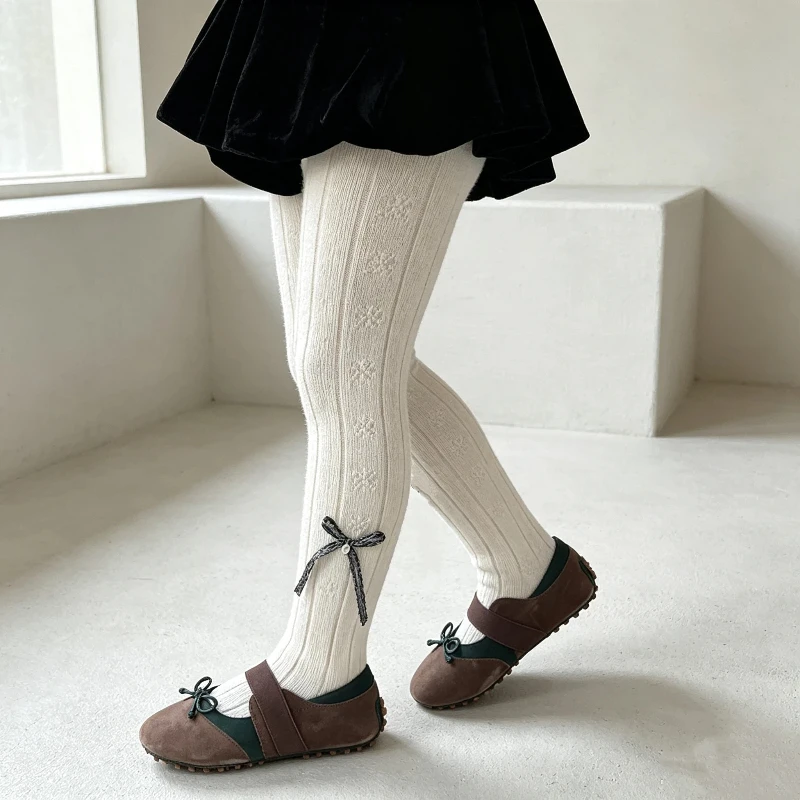 Lovely Girls Leggings Subtle Jacquard Texture Decorative Grey Knitted Bow And Small Silver Badge Skin-Friendly Elastic Pantyhose