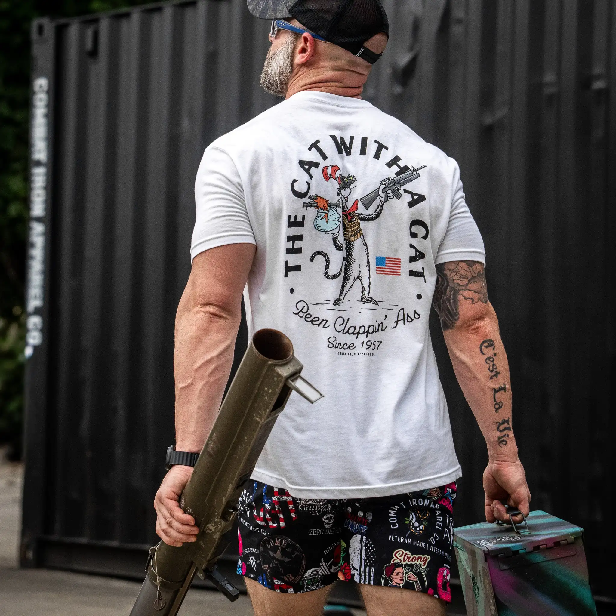 The Cat with A Gat Remix Men's T-Shirt - Combat Iron Military T-shirt - Suitable for Sports Wear Pure Cotton