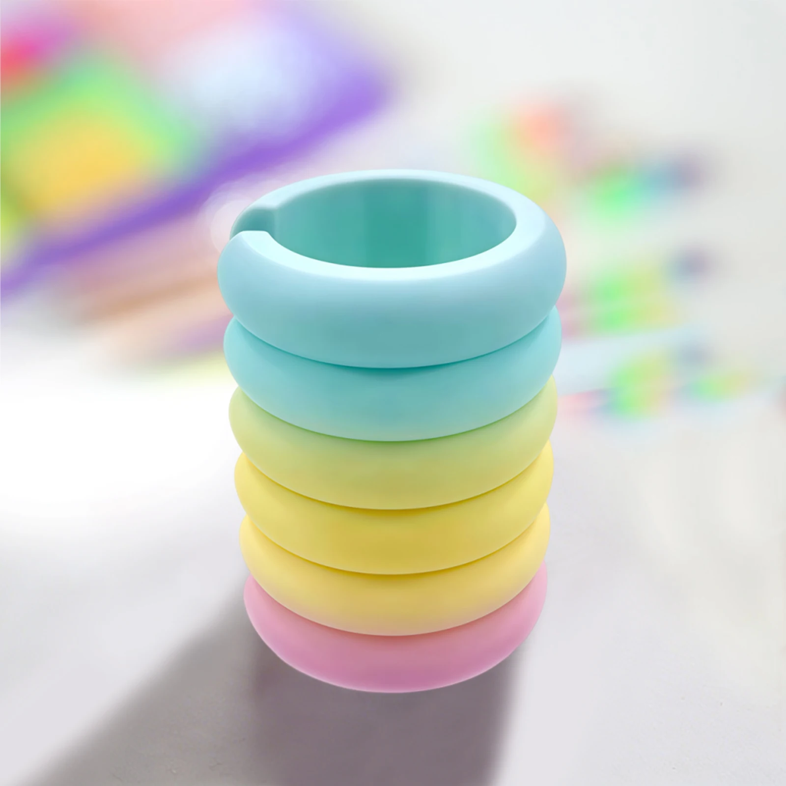 Canvas Roll Holder Rainbow Spliced Color Diamond Painting Canvas Storage Rack Plastic Enhanced Crafting Experience Accessory