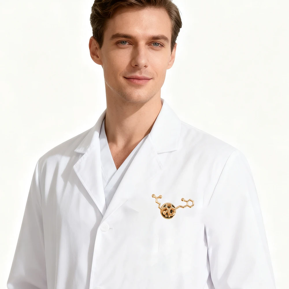 Catuni Fashion Metal Vitamin D Brooch Medicine Pin Jacket Lapel Badge for Doctor Nurse Medical Jewelry Gift