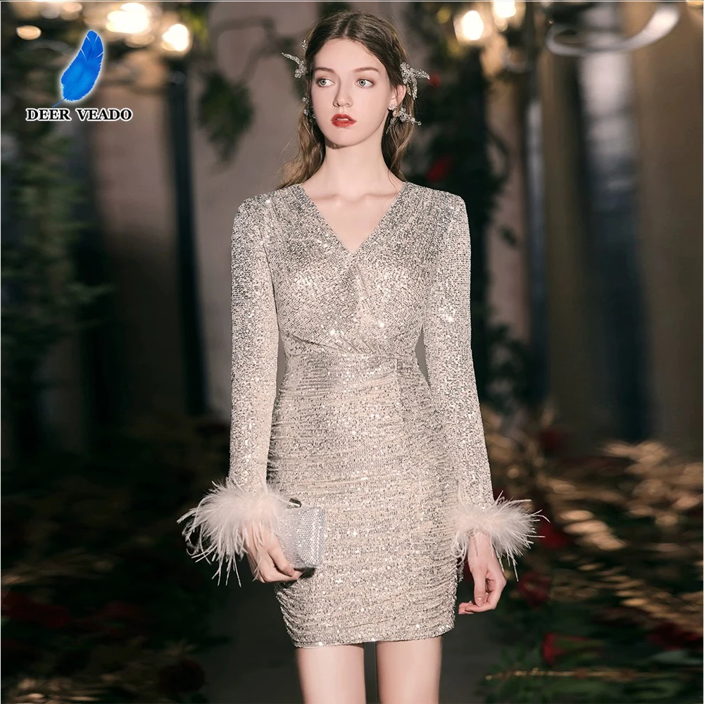 

DEERVEADO Elegant Mermaid V Neck Sequins Evening Dress Short Formal Dress with Feathers Special Occasion Cocktail Party Dresses