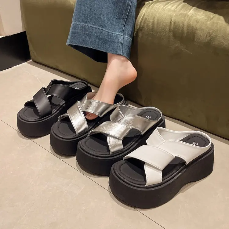 Shoes Woman's Slippers Low Platform Slides Shale Female Beach 2024 Silver Summer Sabot PU Fabric Hoof Heels Rubber Rome Low Beac