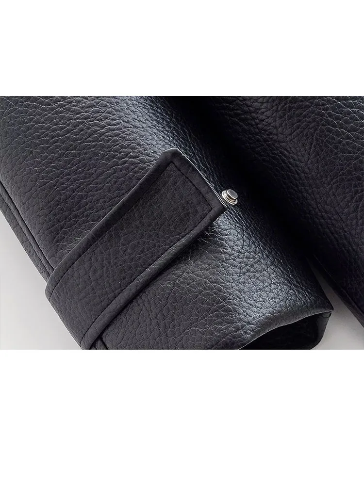 Damska kurtka z imitacji skóry, zapinana na zamek, z regulowanym pasem, casualowa, elegancka, ze stójką, kieszeniami i długimi rękawami.