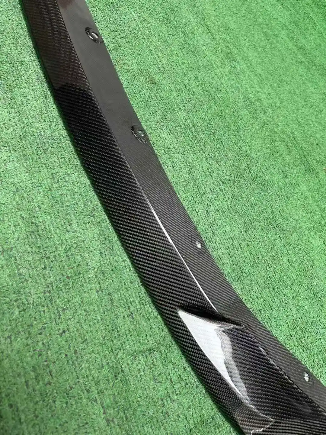 Für Mercedes Benz S-Klasse W223 Carbonfaser-Nebelscheinwerferrahmen-Grill Frontstoßstangen-Luftauslassabdeckung Luftdüse Autozubehör Bodykit