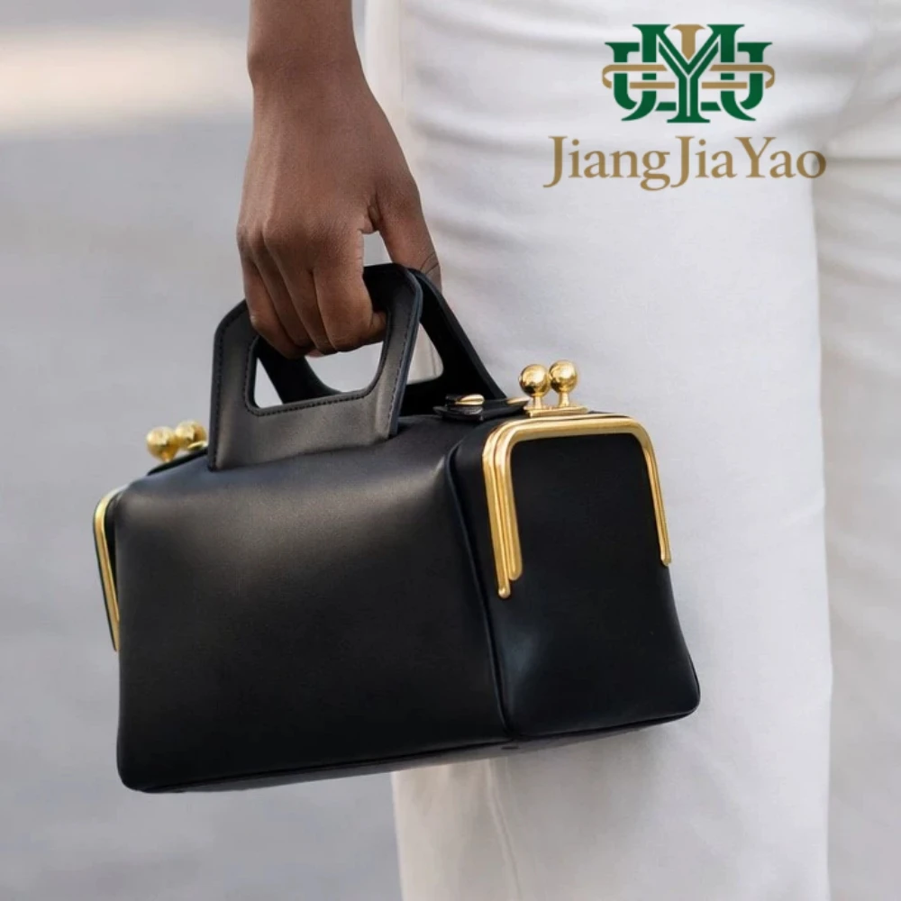 

Дизайнерская женская черная сумка через плечо из искусственной кожи, модная сумка-кроссбоди на молнии, легкая роскошная ретро-сумка с клипсой, винтажная сумка-подушка