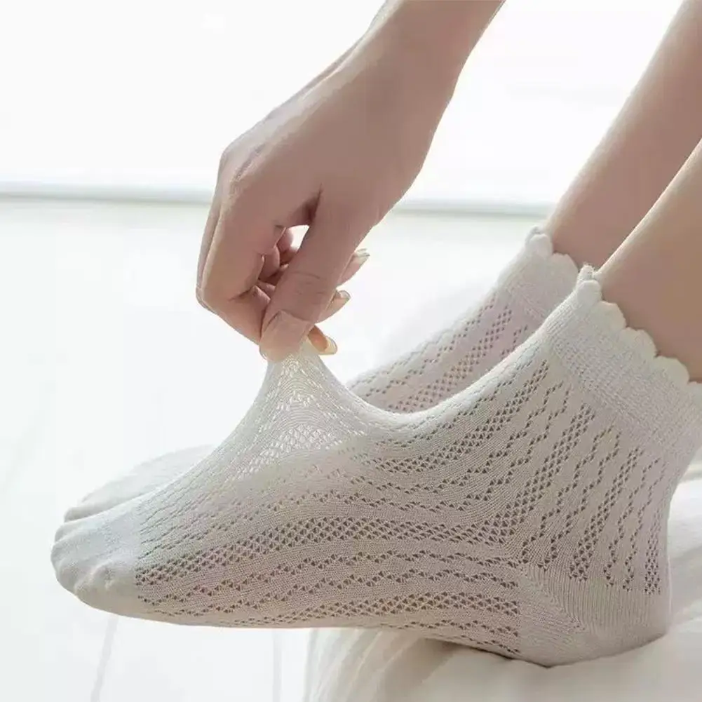 Breathable Mesh Women's Socks Summer Thin Hollow Out Short Socks Princess Ruffled Ankle Socks Solid Color Japanese Style Meias