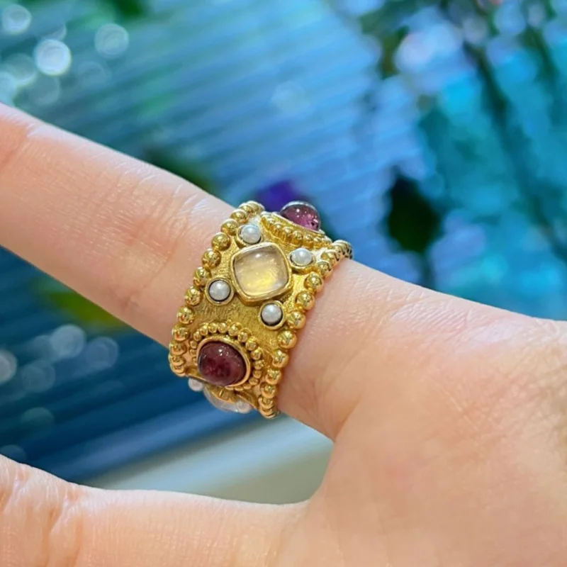Vintage high-end pearl two tone gemstone rings for women light luxury exquisite wide palace style ring banquet jewelry gift