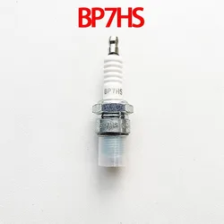 BP7HS  Spark Plug For Yamaha 2 Stroke Boat Outboard Engine Motor