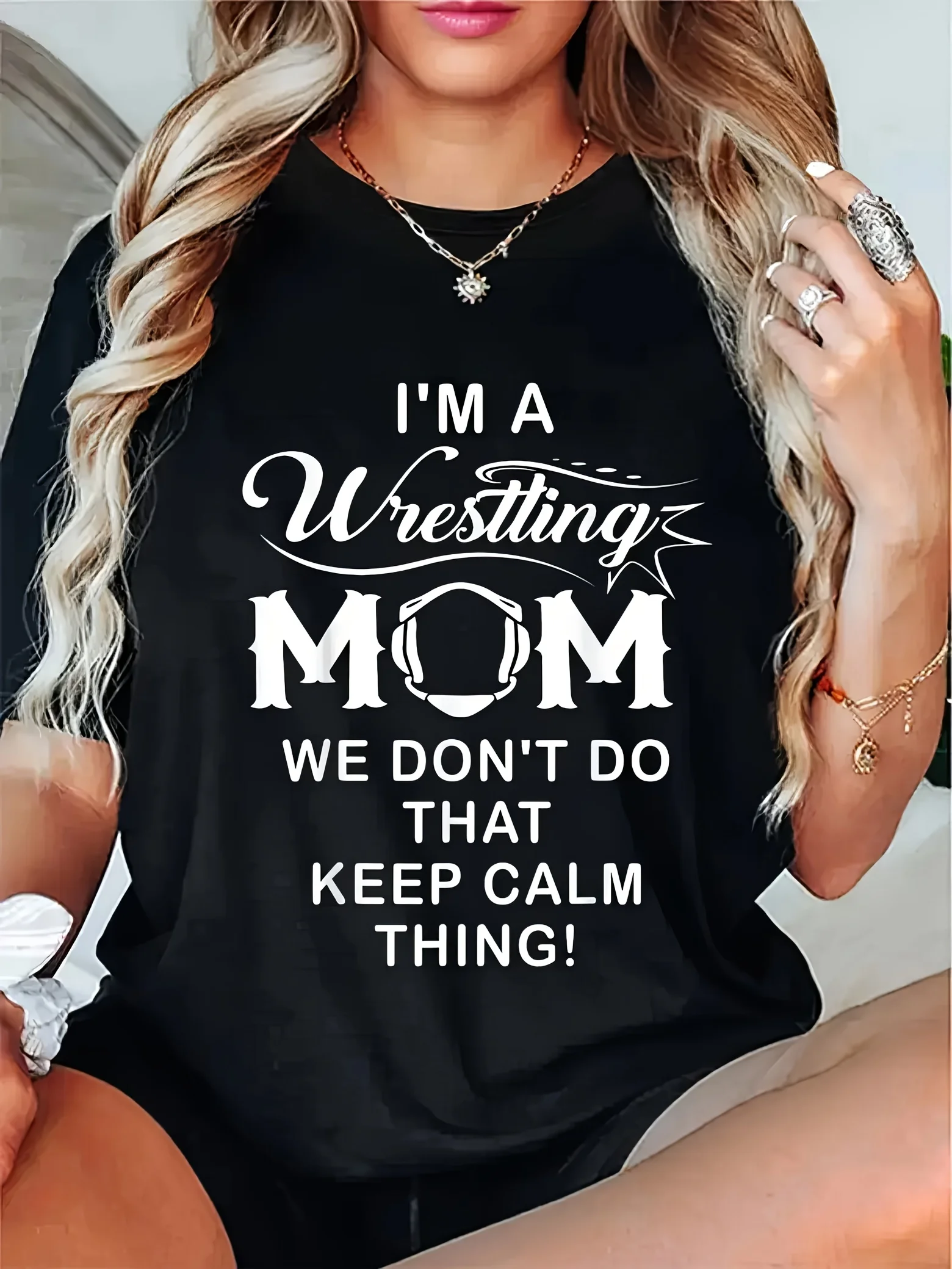 T-shirt da donna con slogan della mamma wrestling - Top girocollo a maniche corte stampato "I am a wrestling mom", abbigliamento a tema wrestling