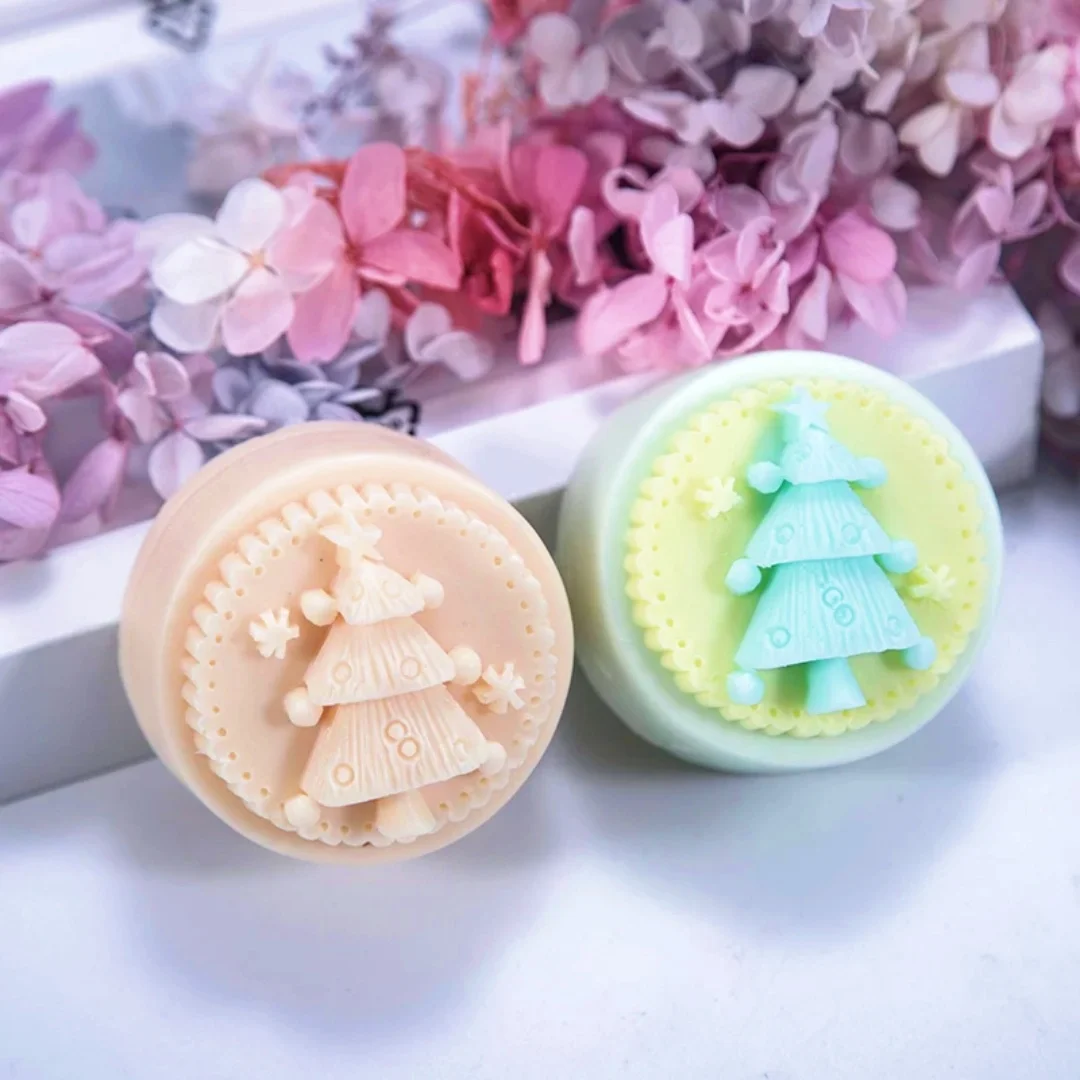 DIY Christmas Tree Shaped Handmade Soap Silicone Mold Homemade Candle Aromatherapy Moulds