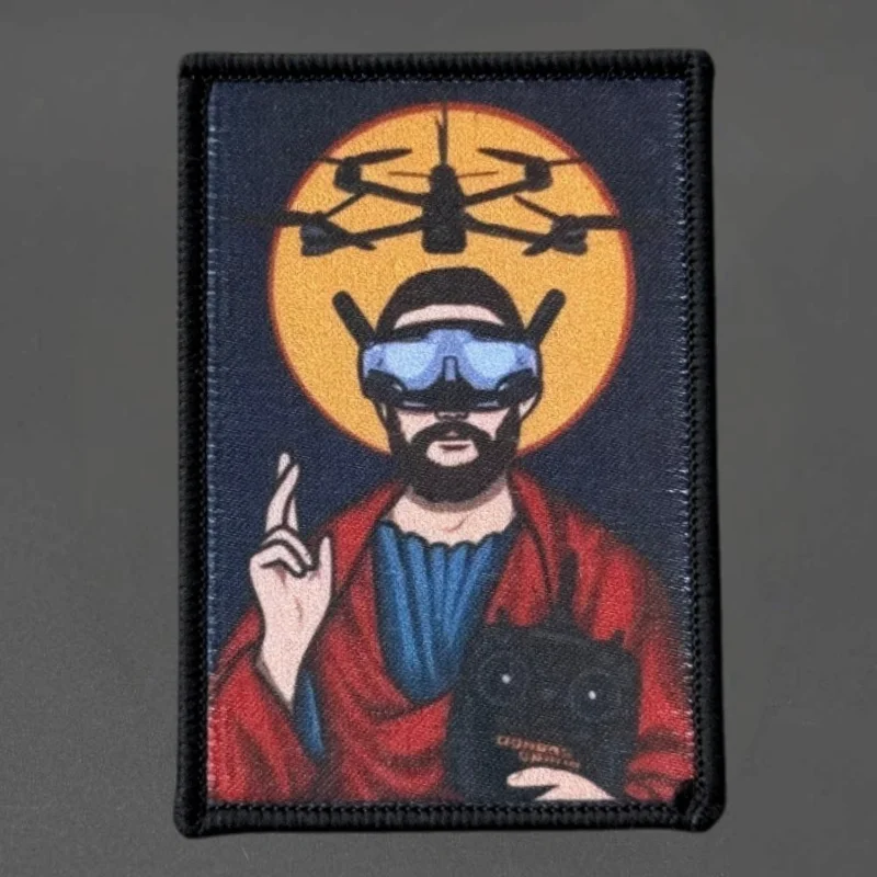 Parche táctico Chevron Jesús y Drones con velcro para mochila - imagen 3
