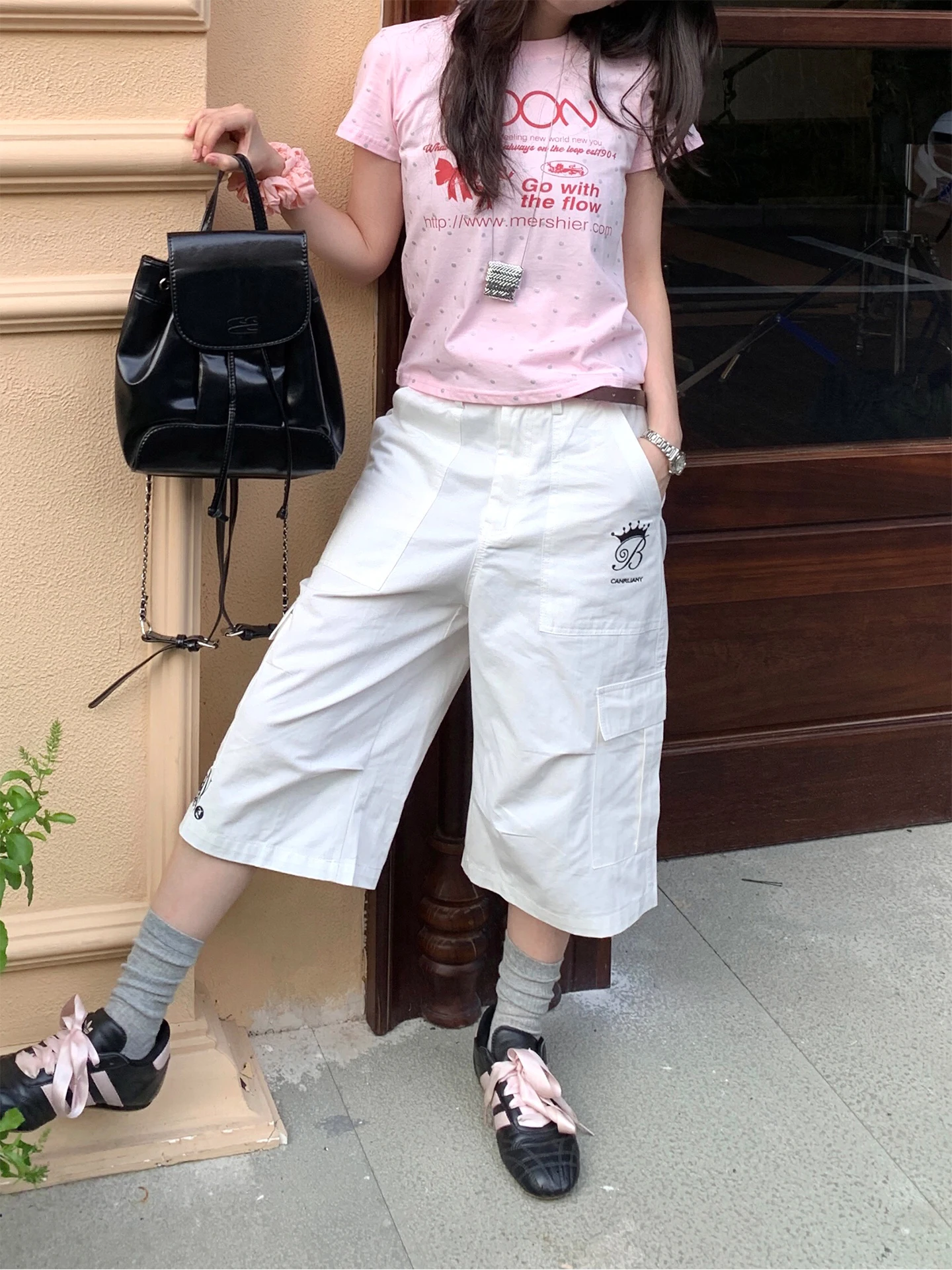 

Korean Style Embroidered Casual Workwear Seven-Foot Pants Multi-Pocket Pleated Straight Leg Loose Fit Shorts Mid-Length